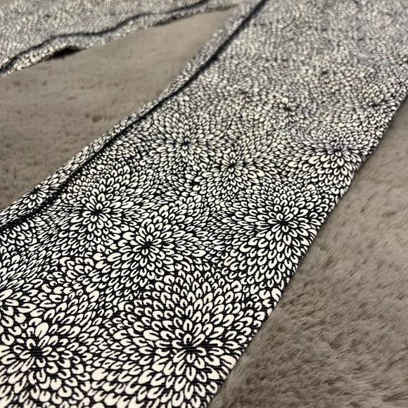 Lululemon Leggings - Picture 7 of 9